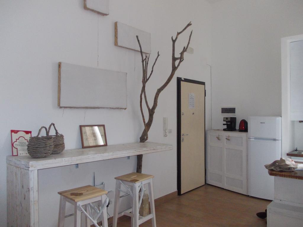 4 Camere A Trani Extérieur photo