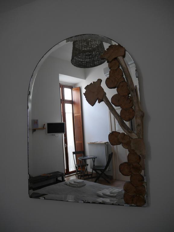 4 Camere A Trani Extérieur photo